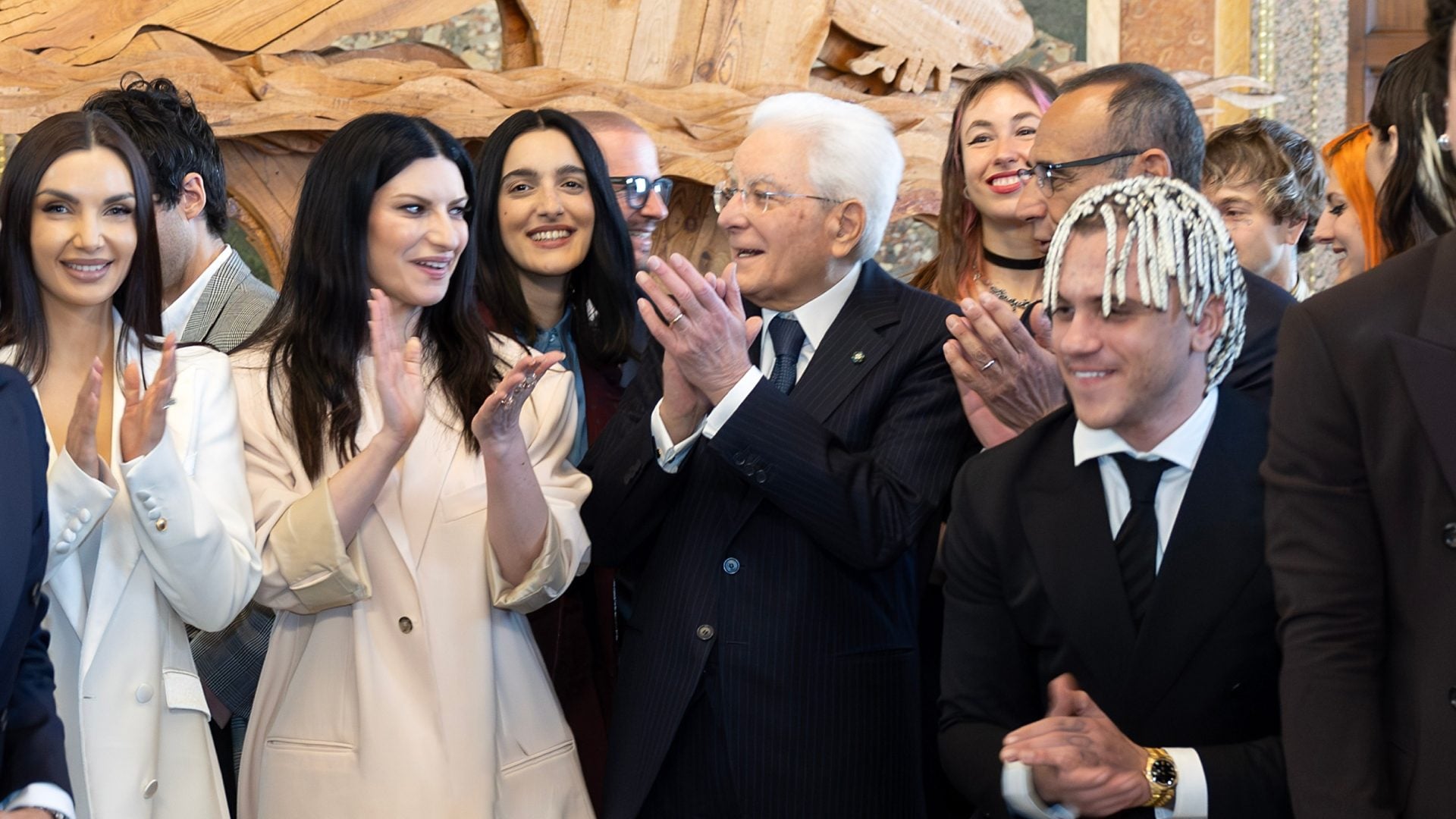 Con la giacca al Quirinale: i look dei cantanti di Sanremo 2026 per l'incontro con Mattarella