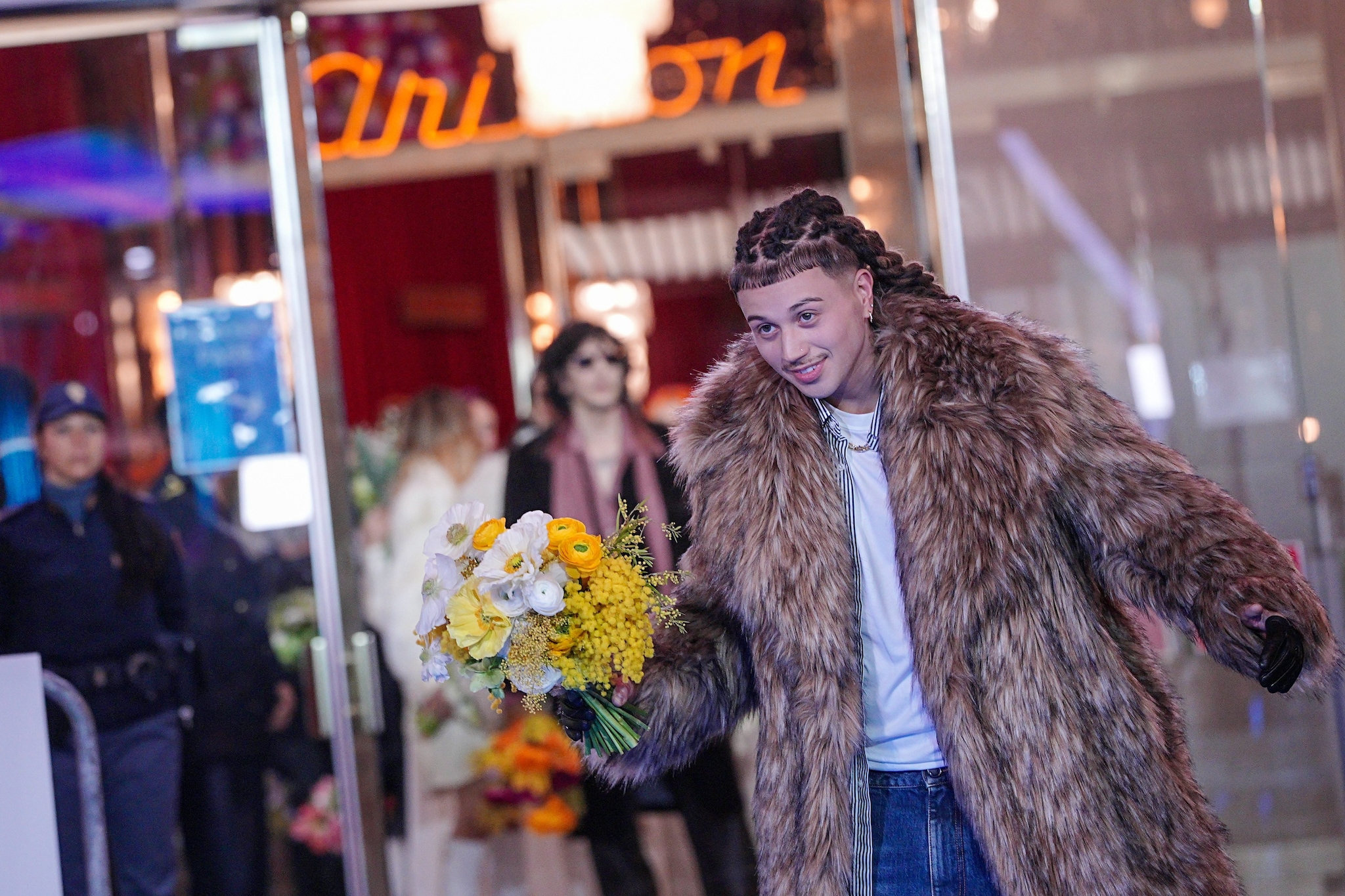 Sayf indossa gioielli Tiffany&Co.