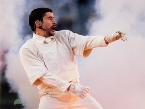 Bad Bunny fa la storia al Super Bowl: il messaggio nascosto nel numero 64