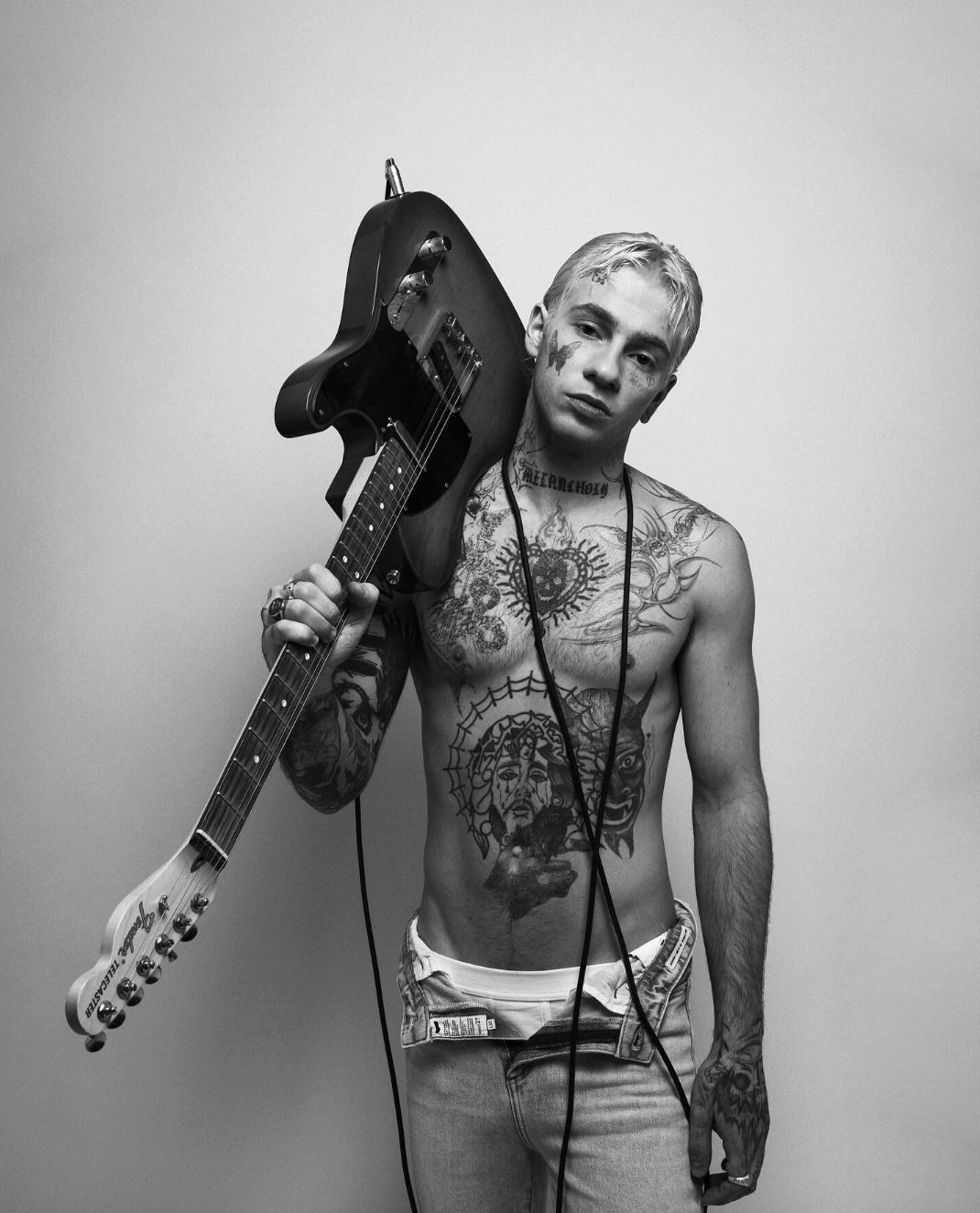 I tatuaggi sul busto