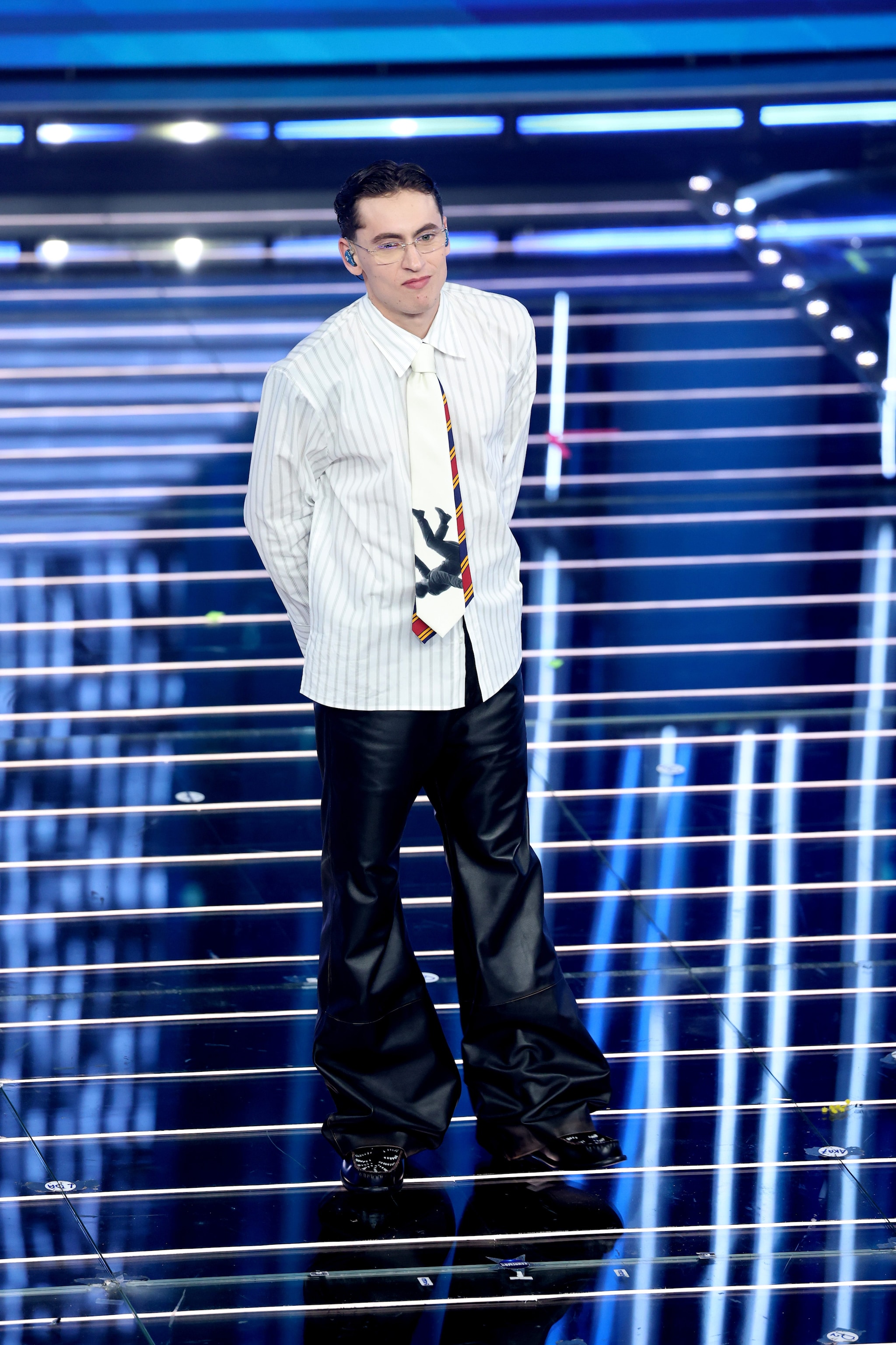 Tredici Pietro in Vespa con gioielli DoDo