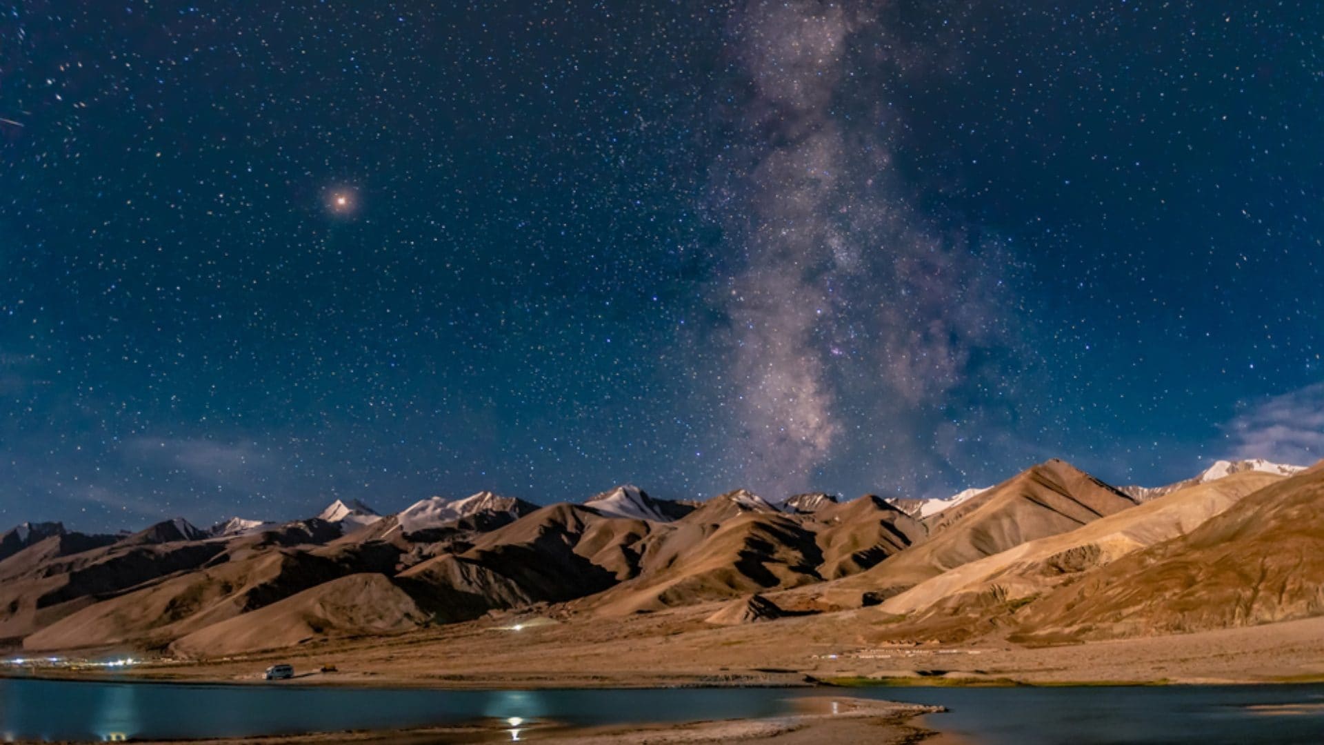 Il remoto villaggio dove si può ammirare il cielo stellato più luminoso del mondo