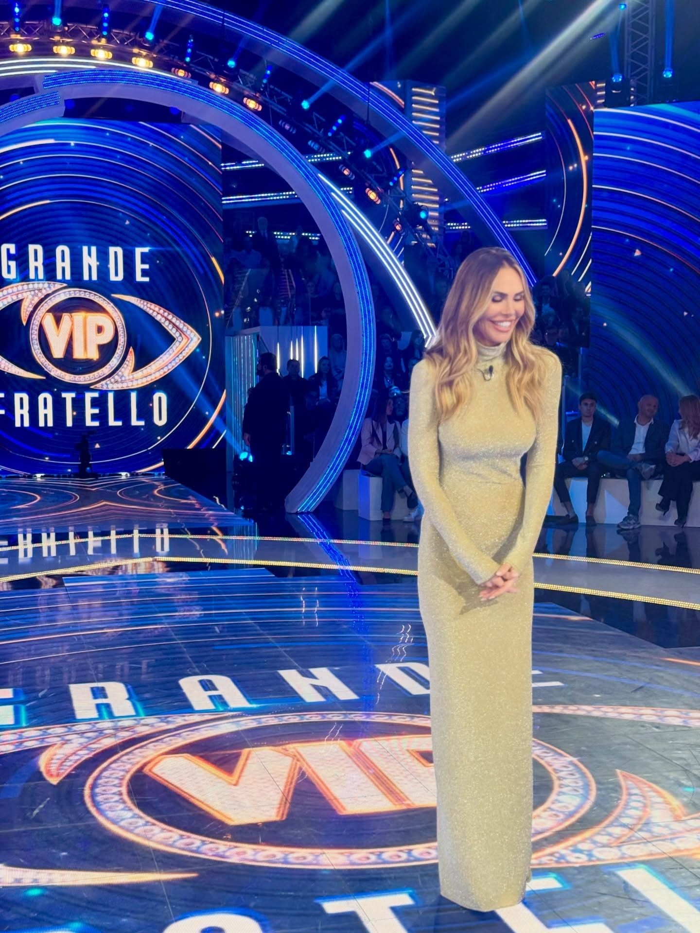 Ilary Blasi in Annalisa Ambrosio Atelier