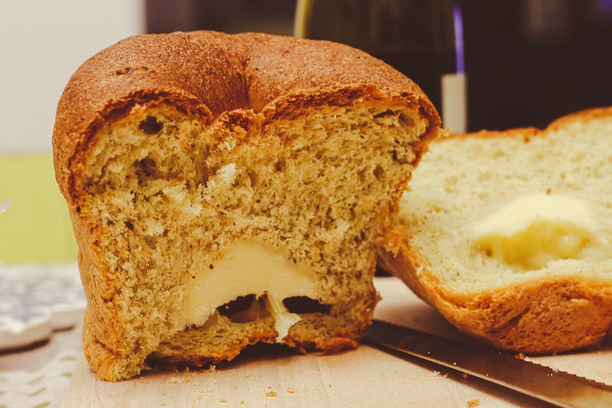 Pizza di Pasqua al formaggio