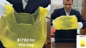 La busta di plastica da 1500 euro di Balenciaga di cui tutti parlano non esiste (stavolta)