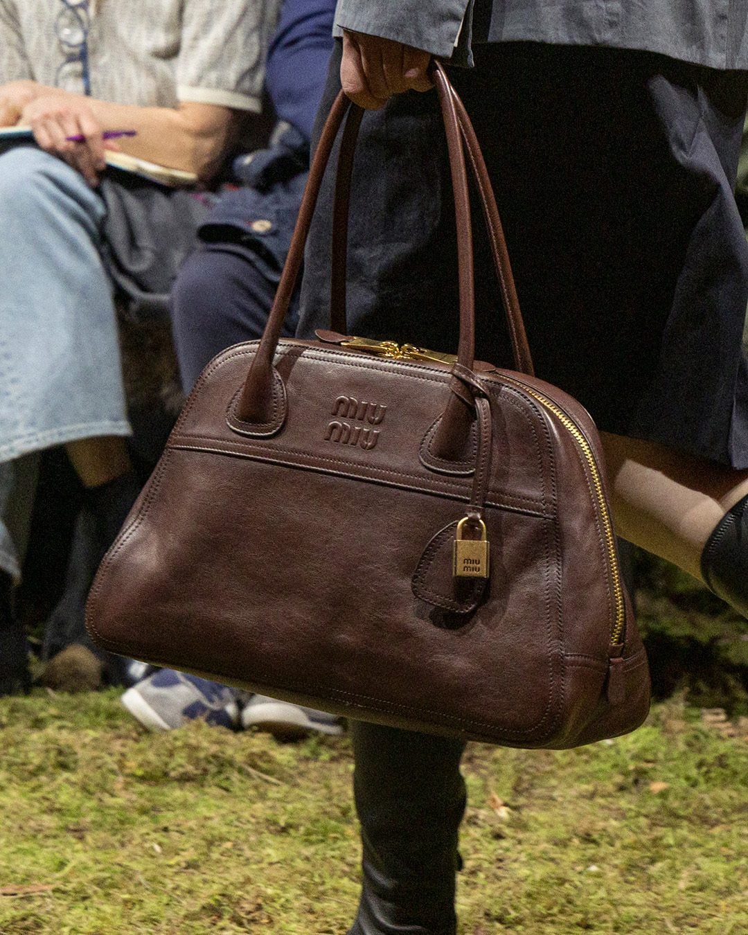 Borsa a trapezio Miu Miu