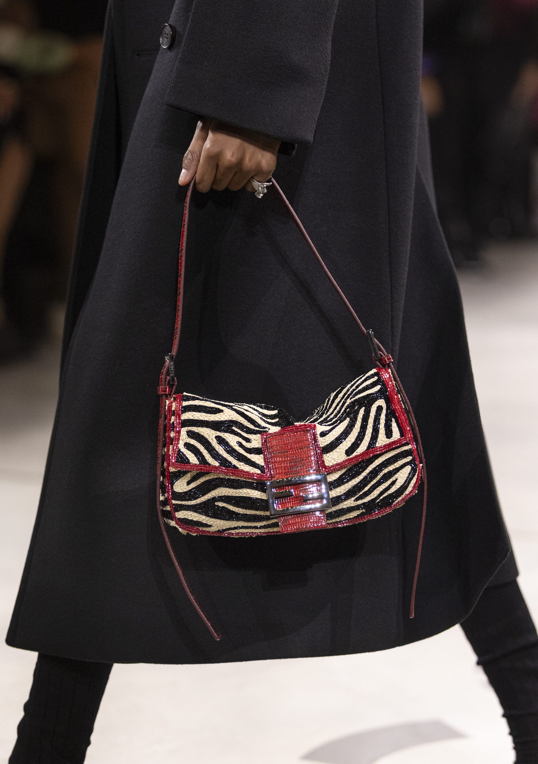 Baguette con perline Fendi