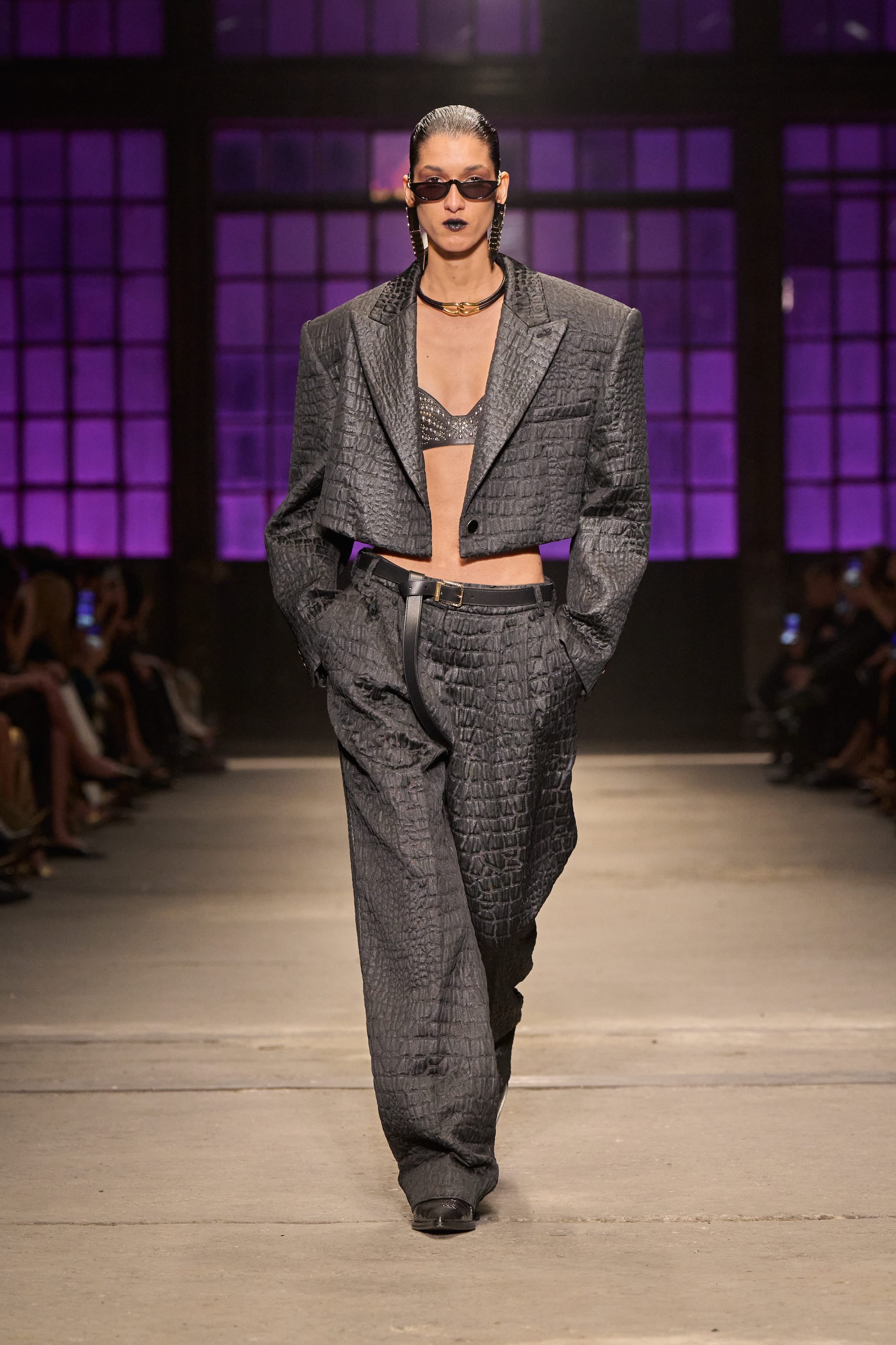 Un look dalla sfilata Autunno/Inverno 2026–2027 di Roberto Cavalli