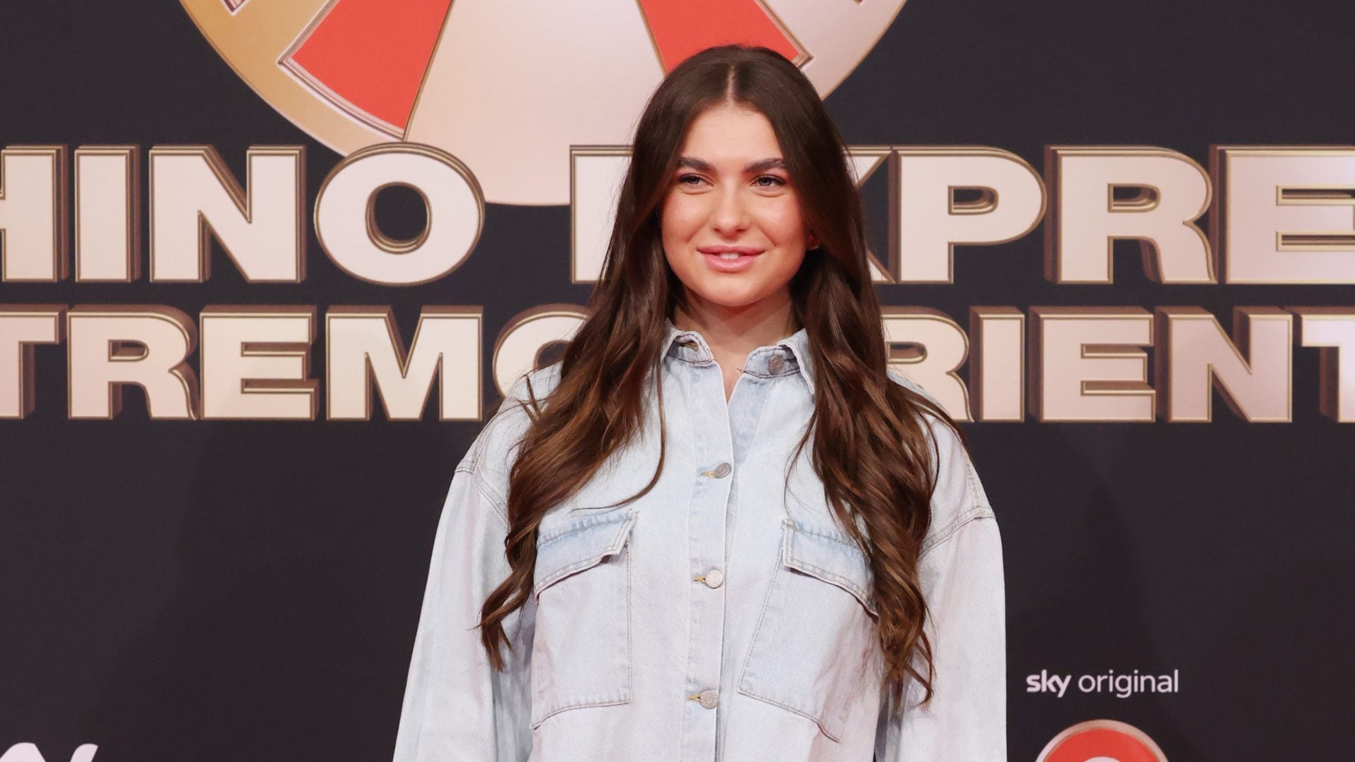 Chanel Totti la "raccomandata" inaugura Pechino Express in total denim