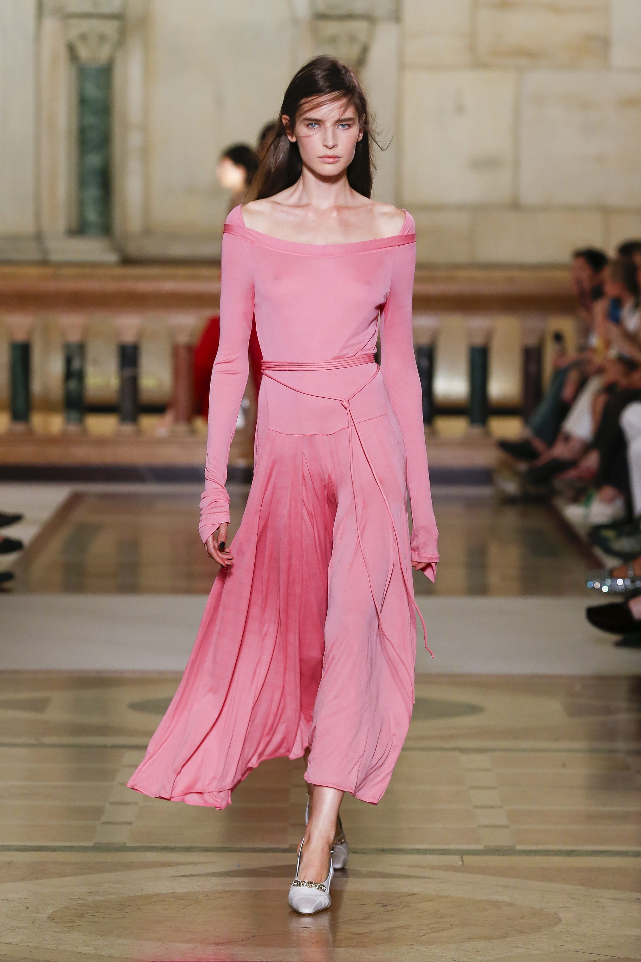 Look rosa Tory Burch