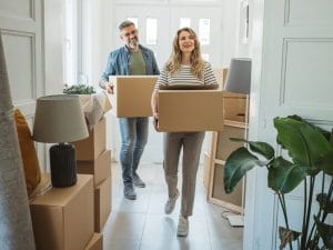 Vivere in case separate aiuta la coppia, la psicologa Simonelli: “Il tempo condiviso migliora perché non è continuo”