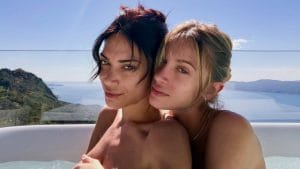 Elodie e Franceska nude nella Jacuzzi con vista: sono in un resort da 2mila euro a notte