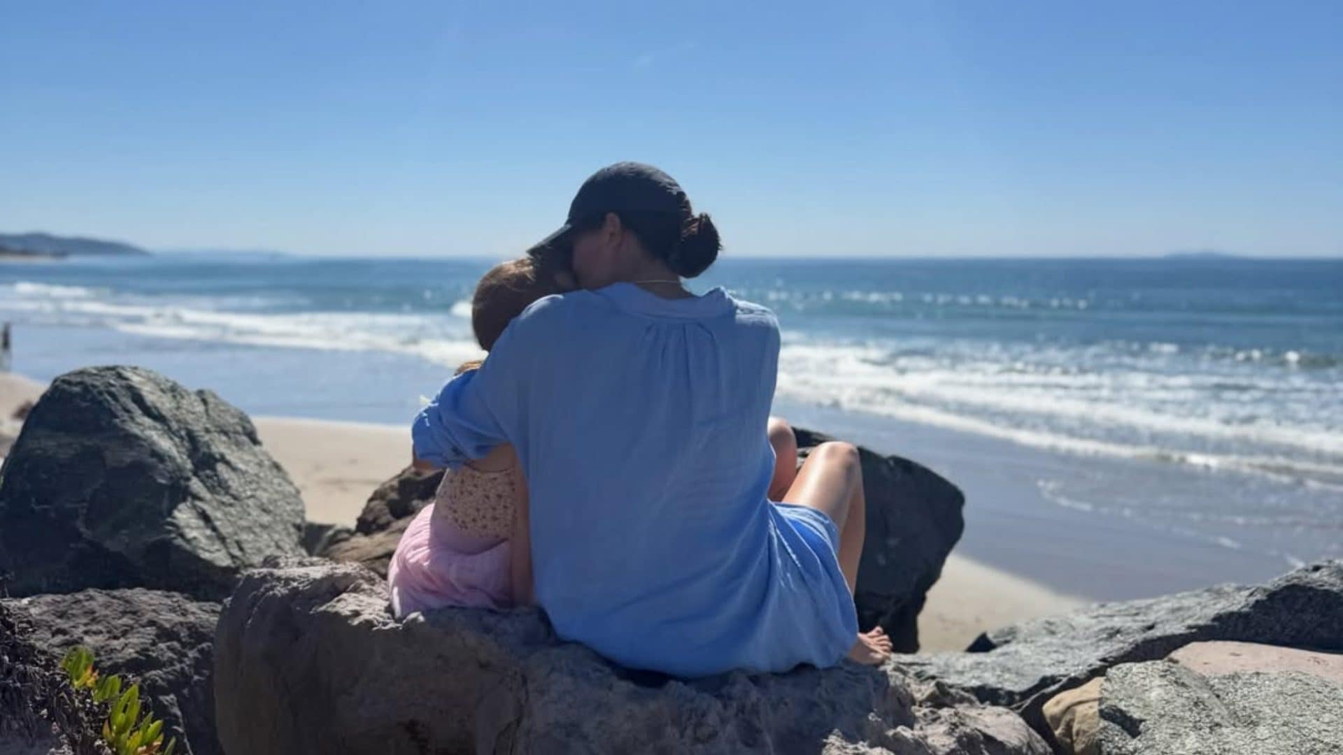 Meghan Markle e la piccola Lilibet in una foto speciale: l'ha scattata il principe Harry