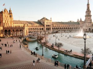 Vacanze di Pasqua 2026: dove è sicuro viaggiare e le mete da scoprire