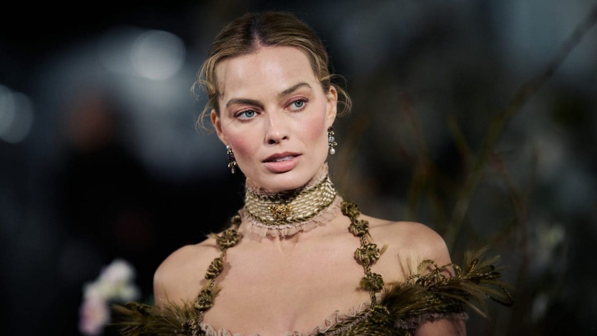 Margot Robbie durante il press tour di "Cime Tempestose"