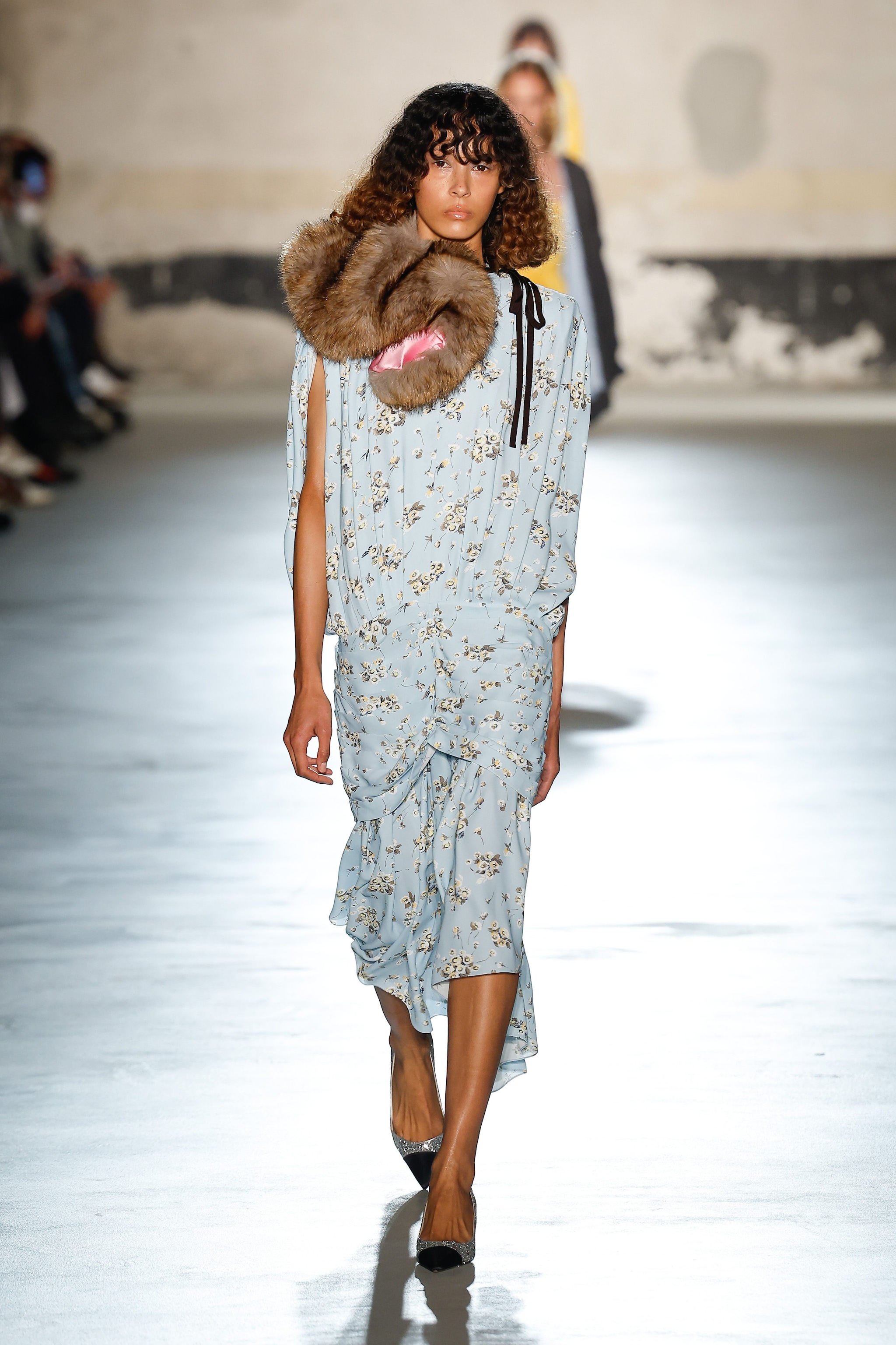 Un look N21 dalla sfilata Autunno/Inverno 2026–2027