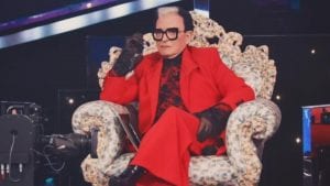 La poltrona multicolor di Cristiano Malgioglio ad Amici è un pezzo di design da oltre 12mila euro