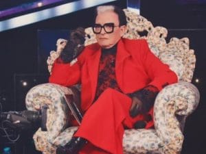 La poltrona multicolor di Cristiano Malgioglio ad Amici è un pezzo di design da oltre 12mila euro