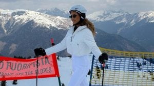 Samira Lui cambia stile: cosa ha indossato per la vacanza sulla neve