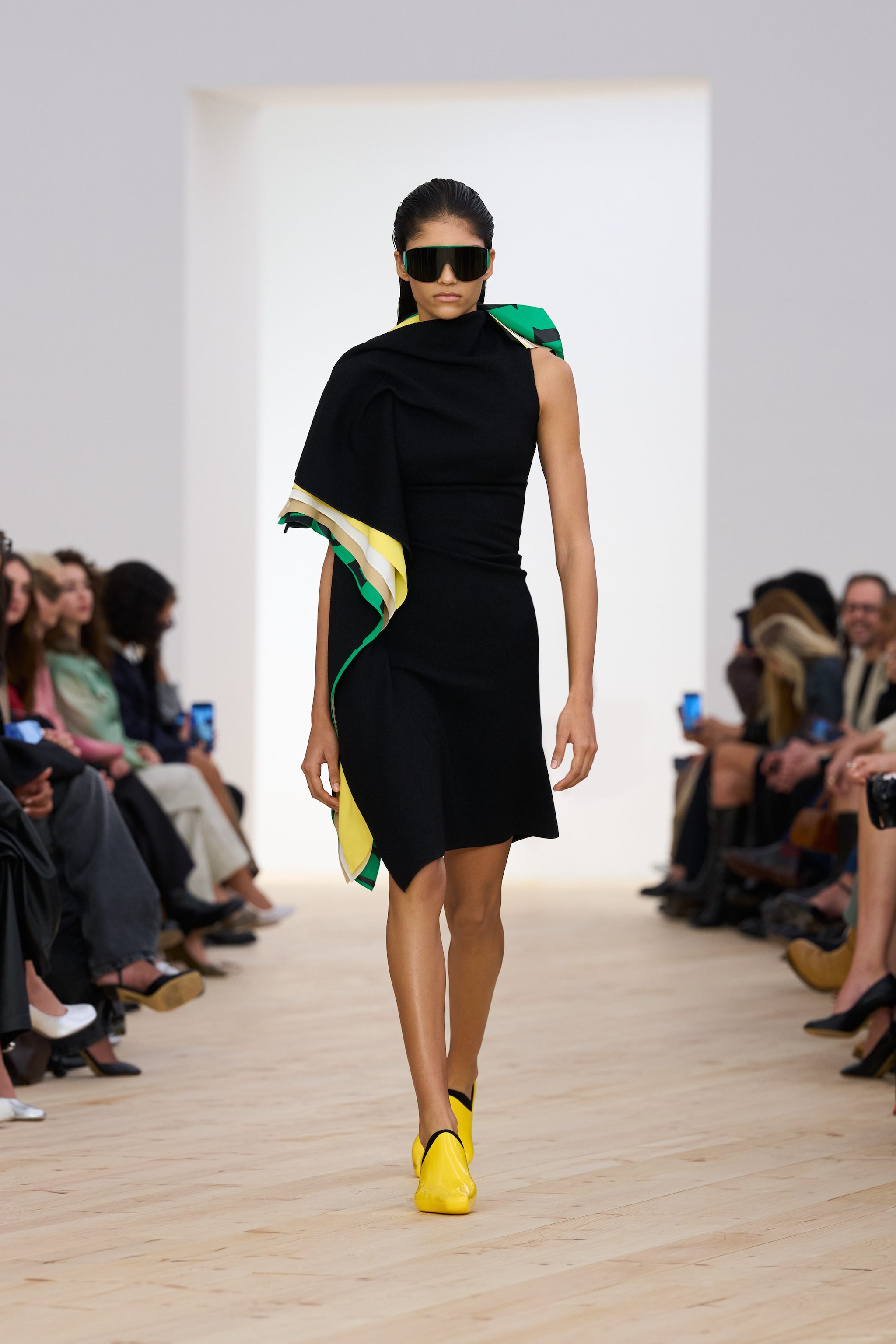 Mini dress monospalla Loewe