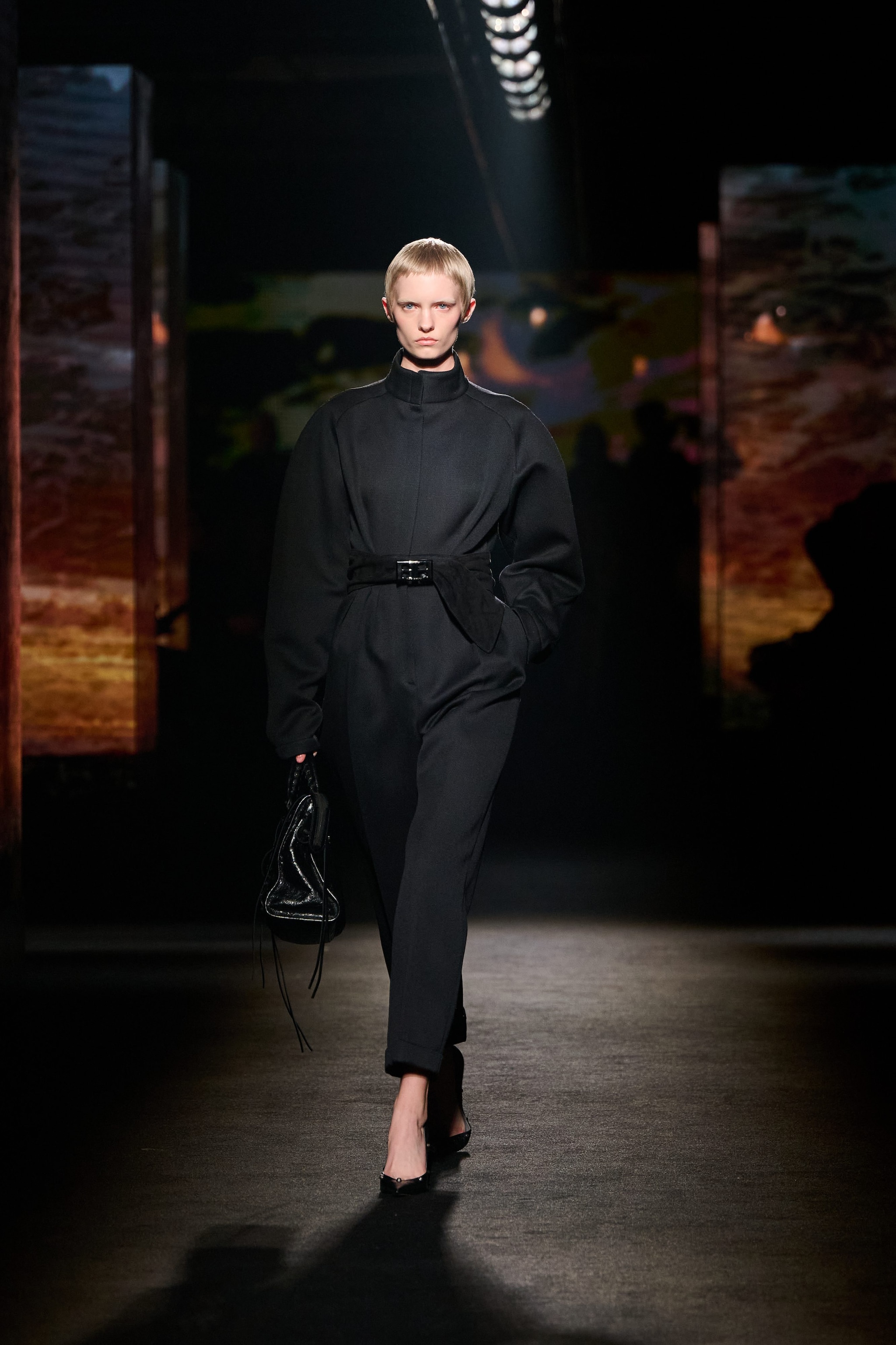Look in nero Balenciaga