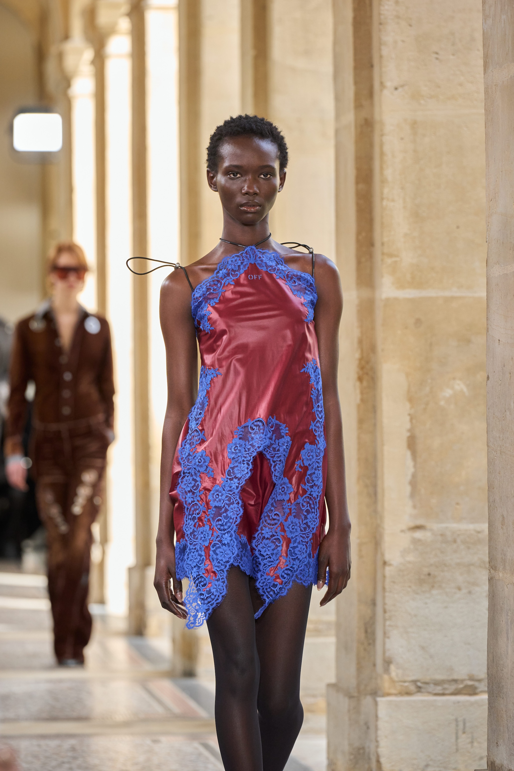 Slip dress con dettagli in pizzo Off–White