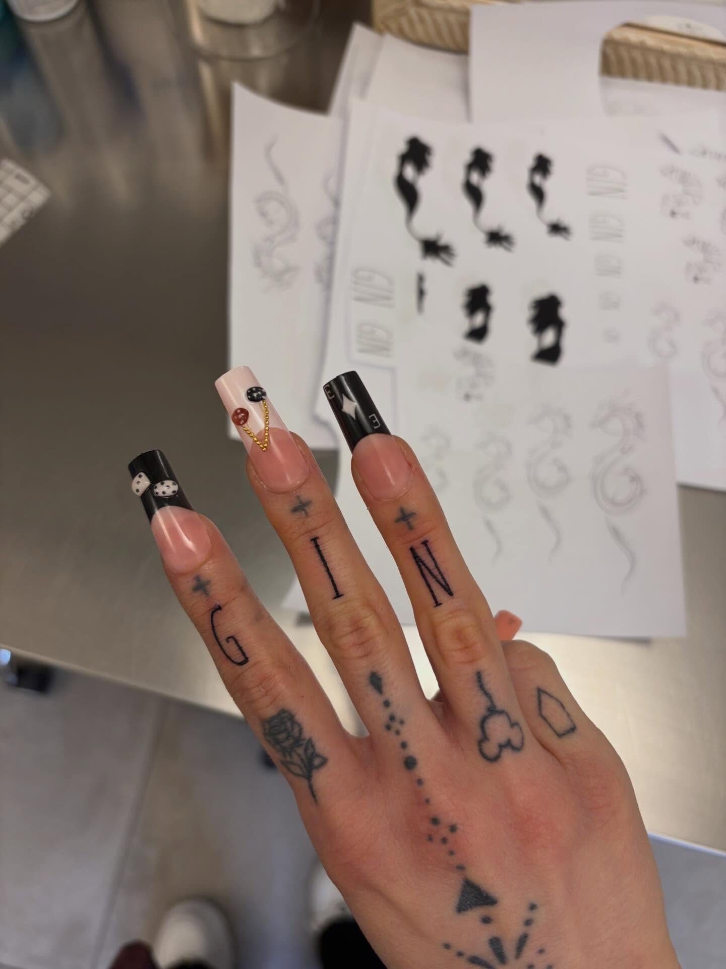 Il nuovo tatuaggio di Angelina Mango