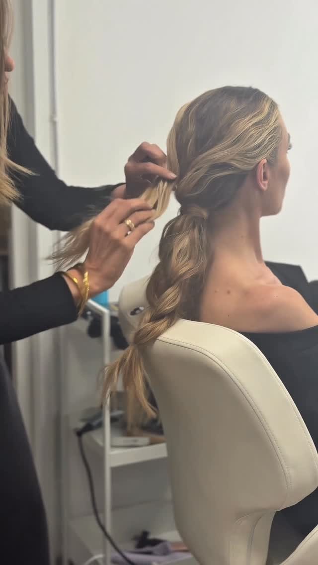 La treccia principesca di Ilary Blasi