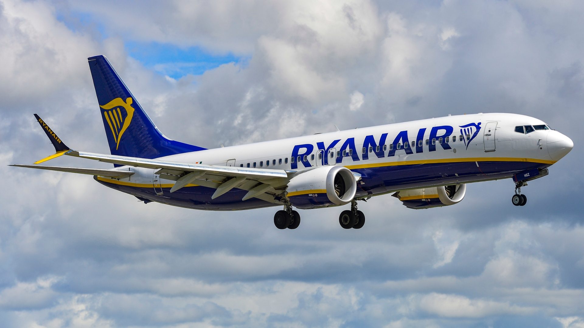 Ryanair, arrivano nuove regole a partire da novembre 2026: zone check-in e bagagli chiudono un'ora prima del volo