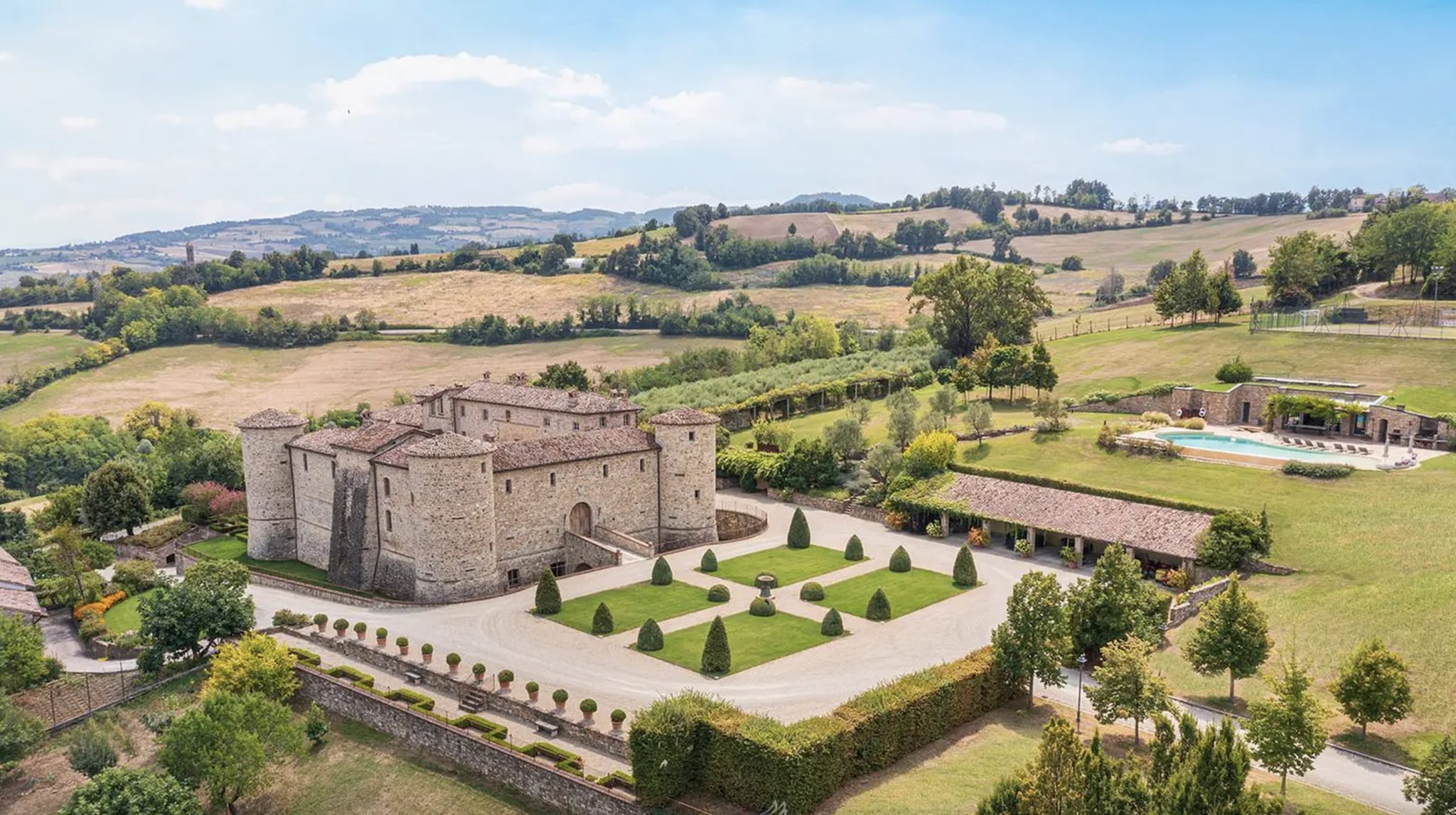 Lionard Luxury Estate