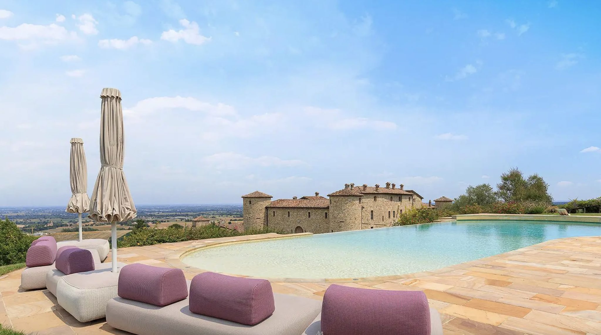 Lionard Luxury Estate