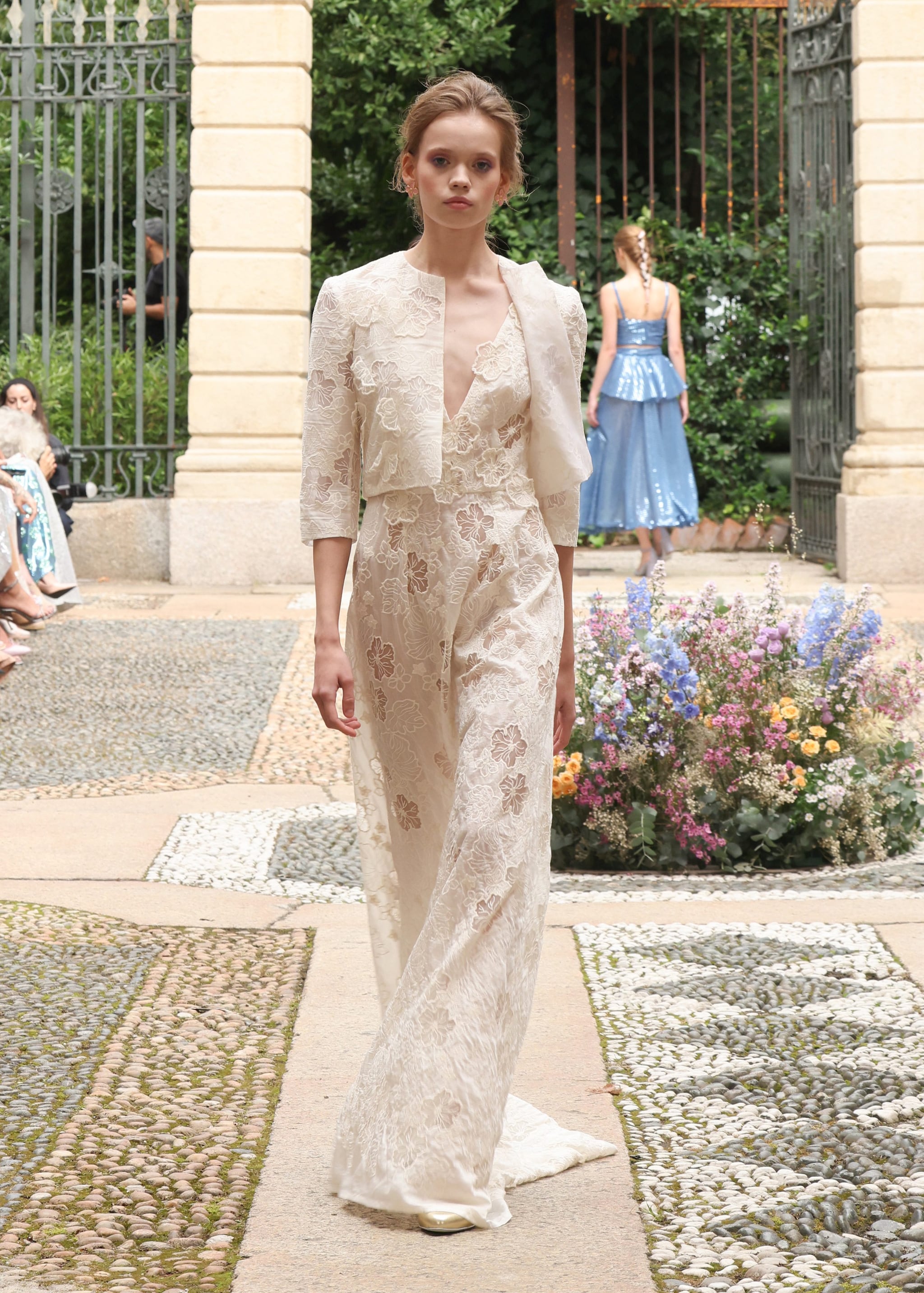 Abito in pizzo Luisa Beccaria