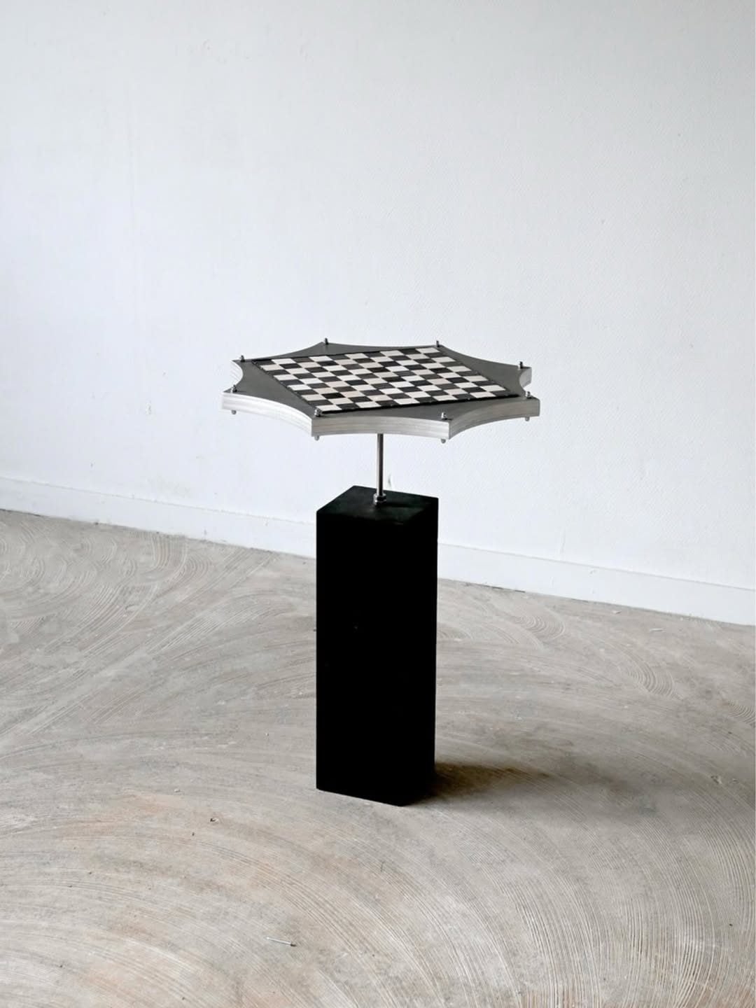 Tête–à–Tête, Instagram @alcova.milano