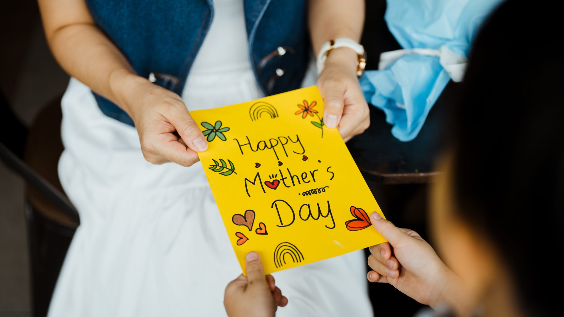 Quando è la Festa della mamma 2026 e perché si festeggia la seconda domenica di maggio