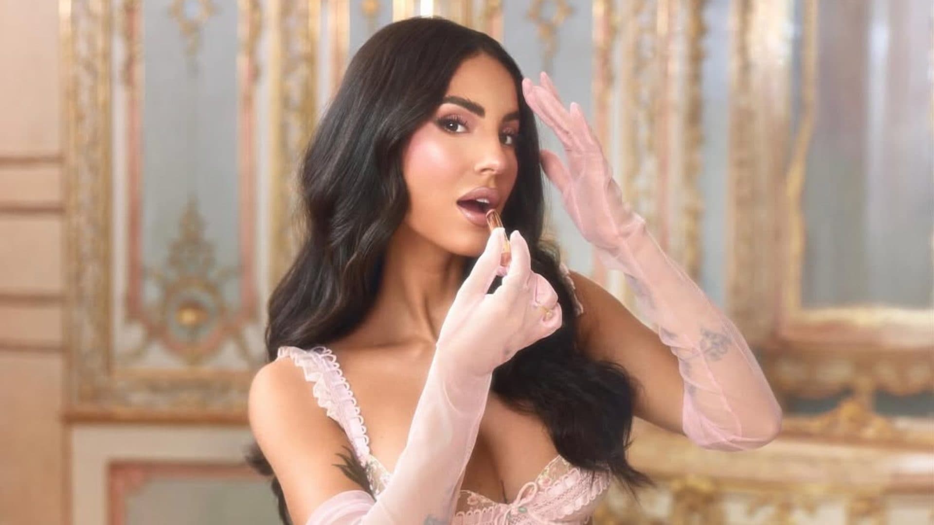 Giulia De Lellis torna al botox e questo non ci riguarda, il problema è normalizzare uno stereotipo