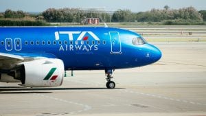 Ita Airways raddoppia le rotte per l'estate 2026: nuovi voli per Mykonos, Alicante e Trapani