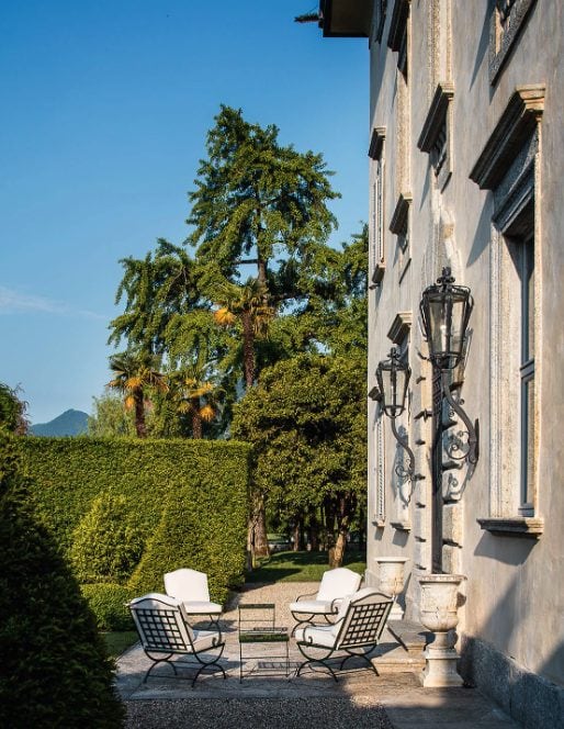 La terrazza di Villa Balbiano sul lago di Como