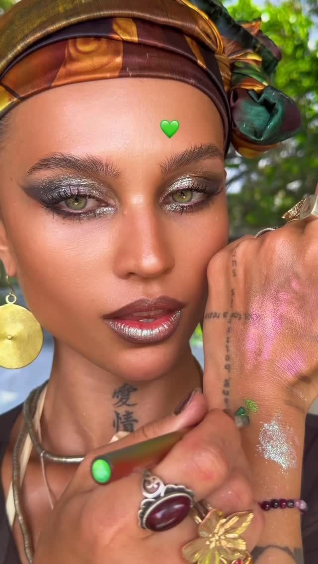 Instagram @leilabonyy