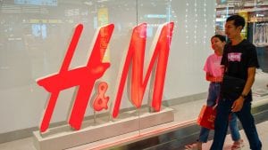H&M chiude 160 negozi nel 2026: il 10 maggio abbassa la serranda lo store di Roma Tuscolana