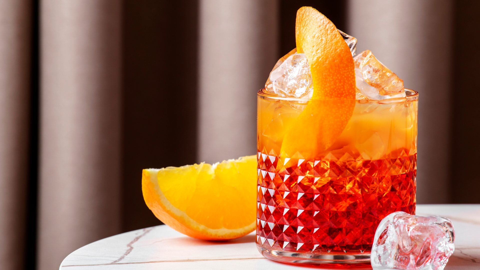 Il migliore bar del mondo è il Bar Basso di Milano, dove è nato il Negroni Sbagliato: la classifica