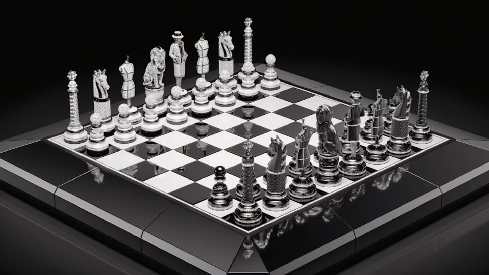 Scacchiera "indossabile" da 4 milioni: è la novità di Chanel con 9000 diamanti e i pezzi sono gioielli