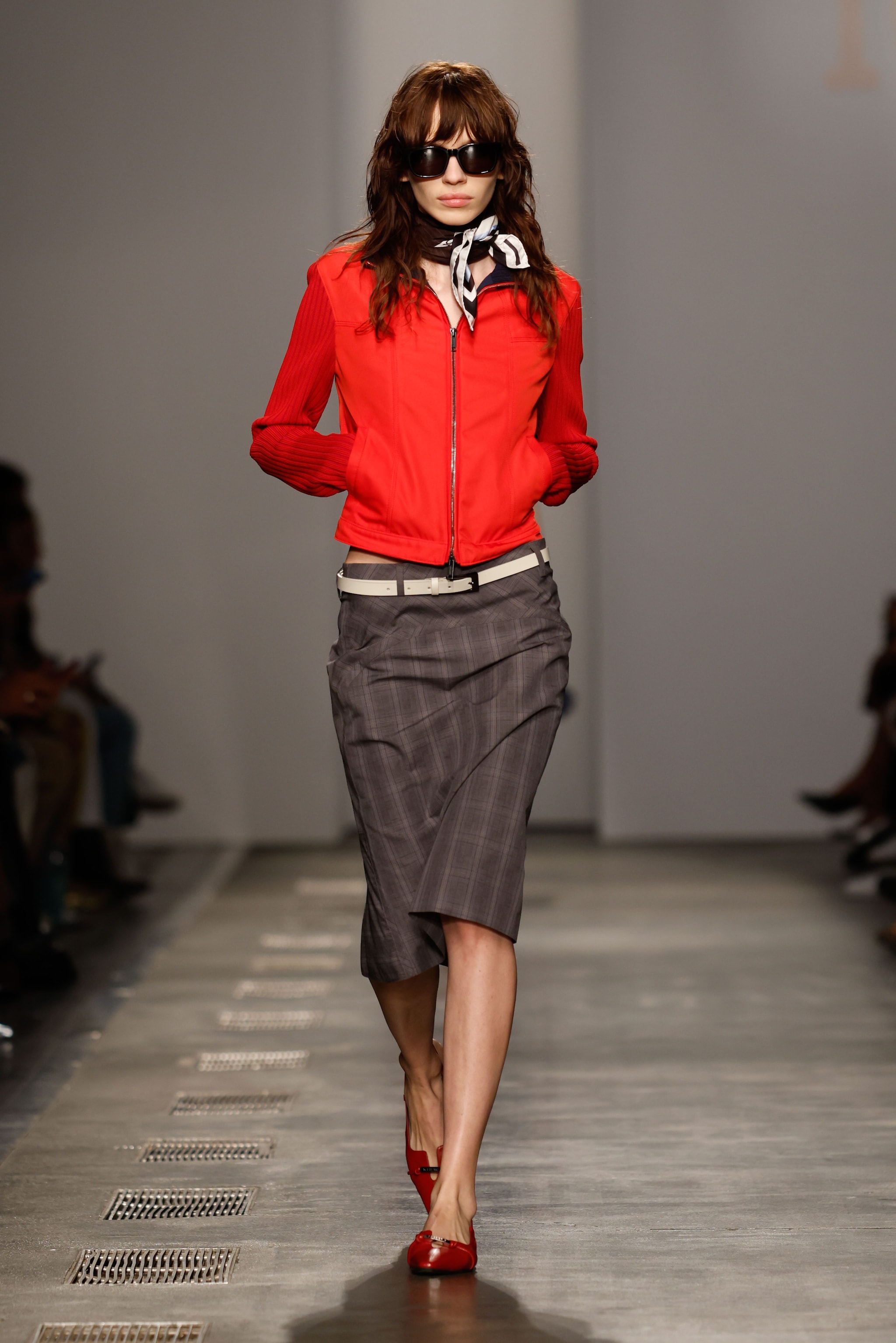 Un look dalla passerella Primavera/Estate 2026 di Iceberg