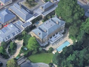 La casa più costosa di Londra è stata venduta a 300 milioni: ha 15 camere da letto e un bunker