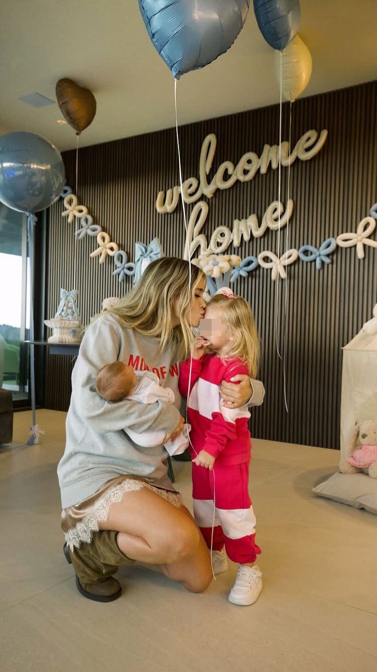 Diletta e Aria alla festa di benvenuto per Leonardo
