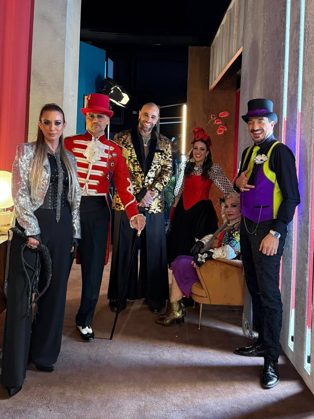 Ada Egidio e il cast di Cash or Trash in occasione di Cashland