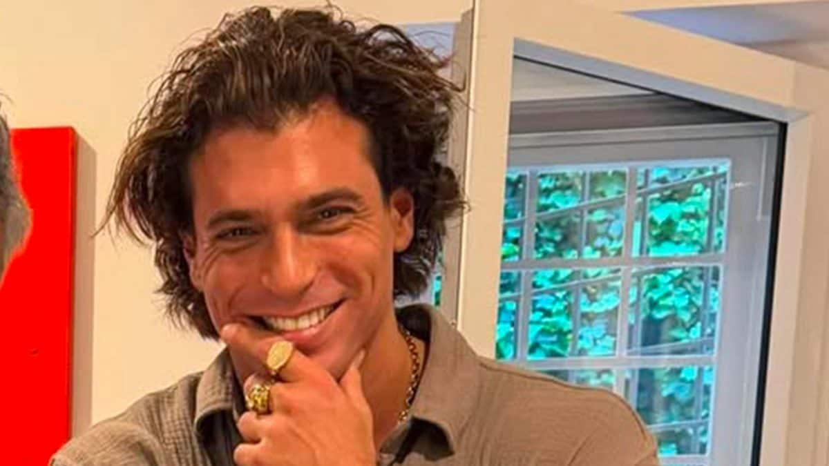 Can Yaman senza barba