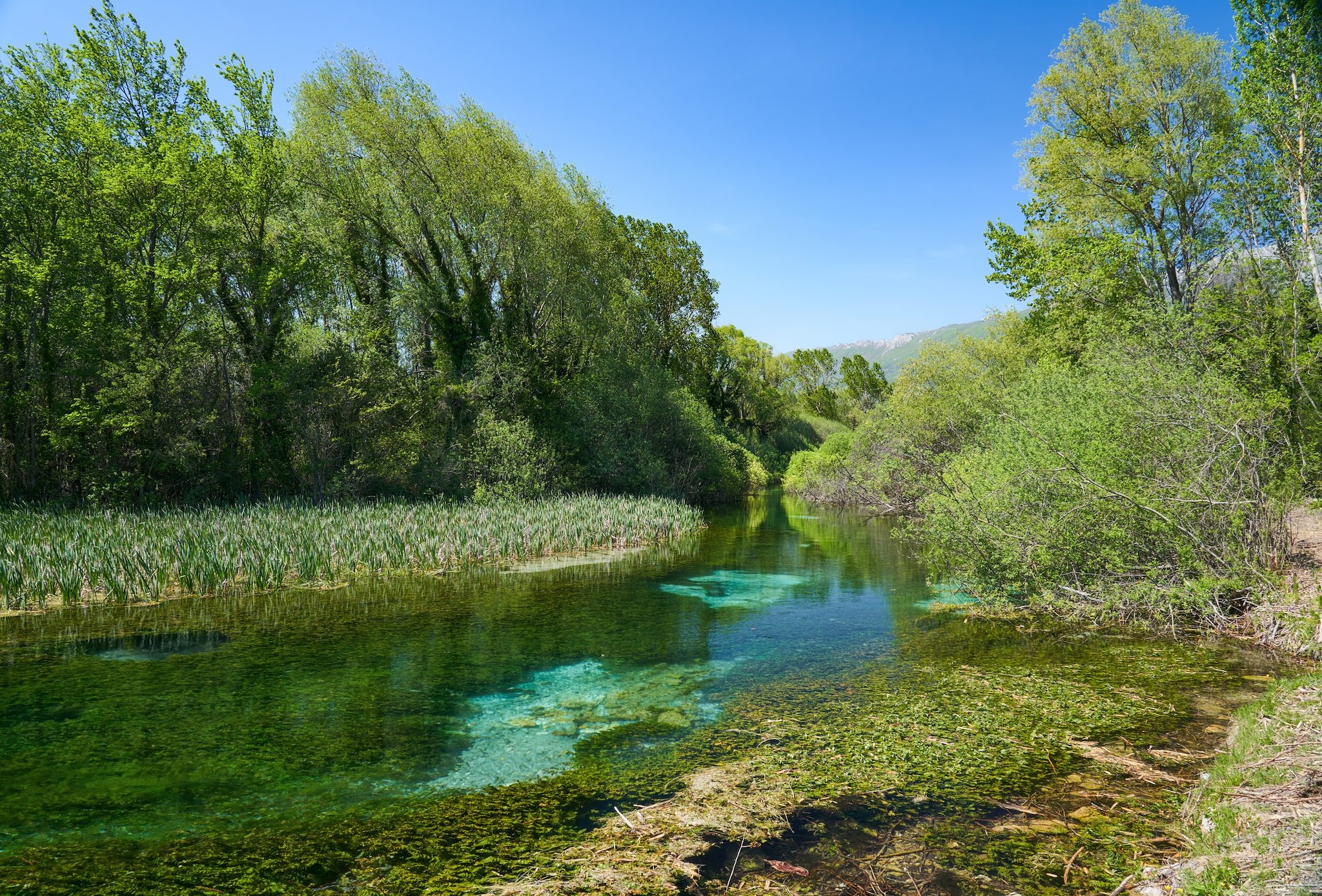 Fiume Tirino, Abruzzo
