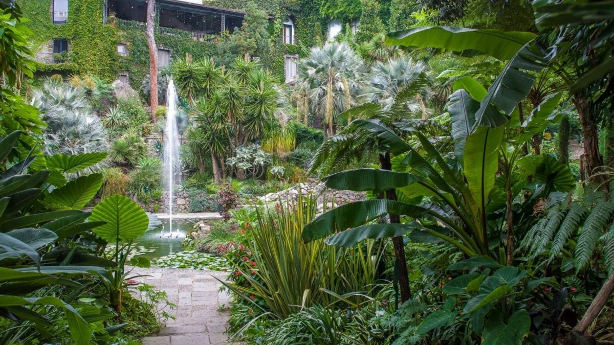La fontana principale dei Giardini La Mortella