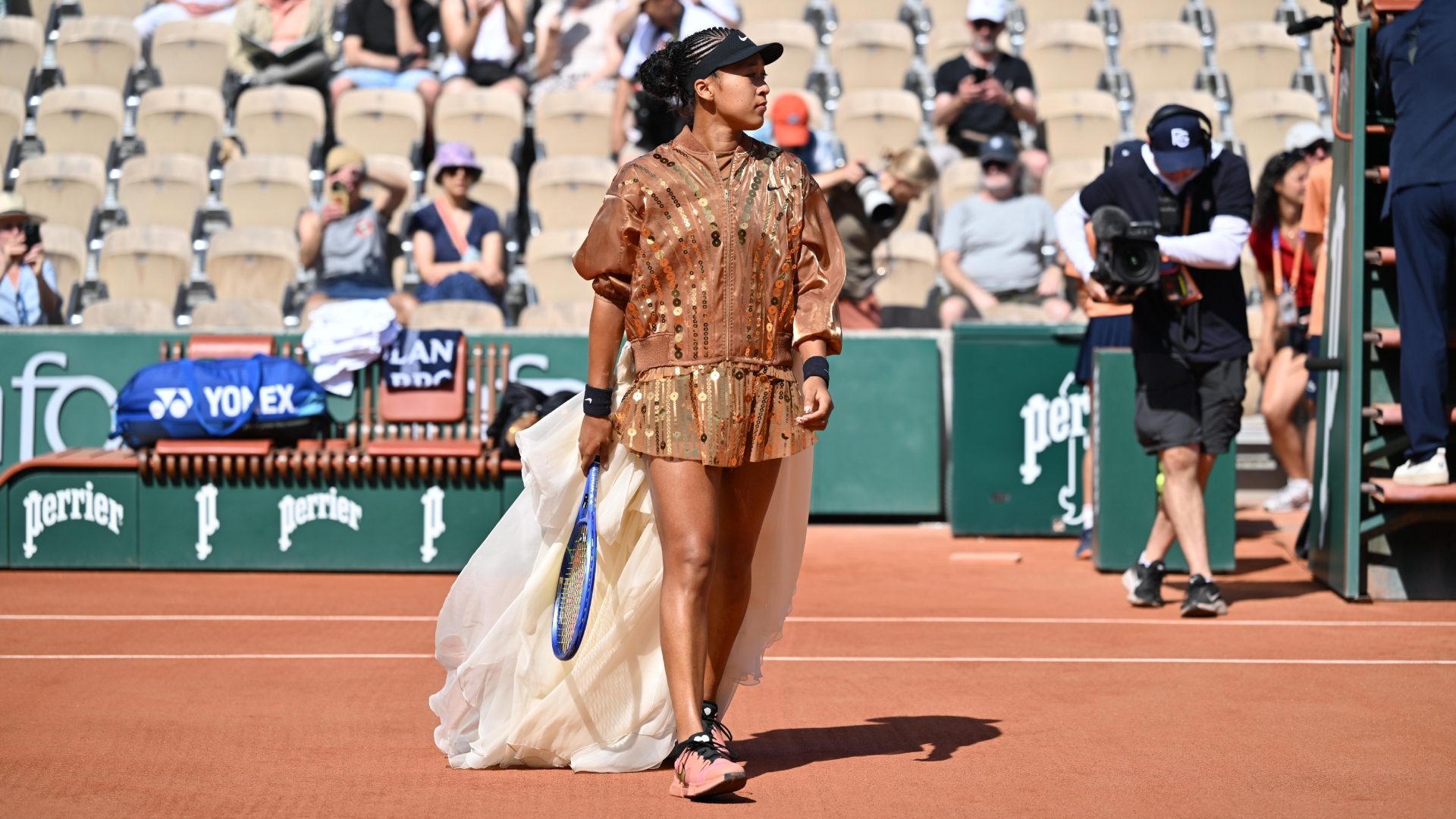 La rivoluzione ai Roland Garros 2026 di Naomi Osaka: sui campi da tennis con abiti di tulle e paillettes