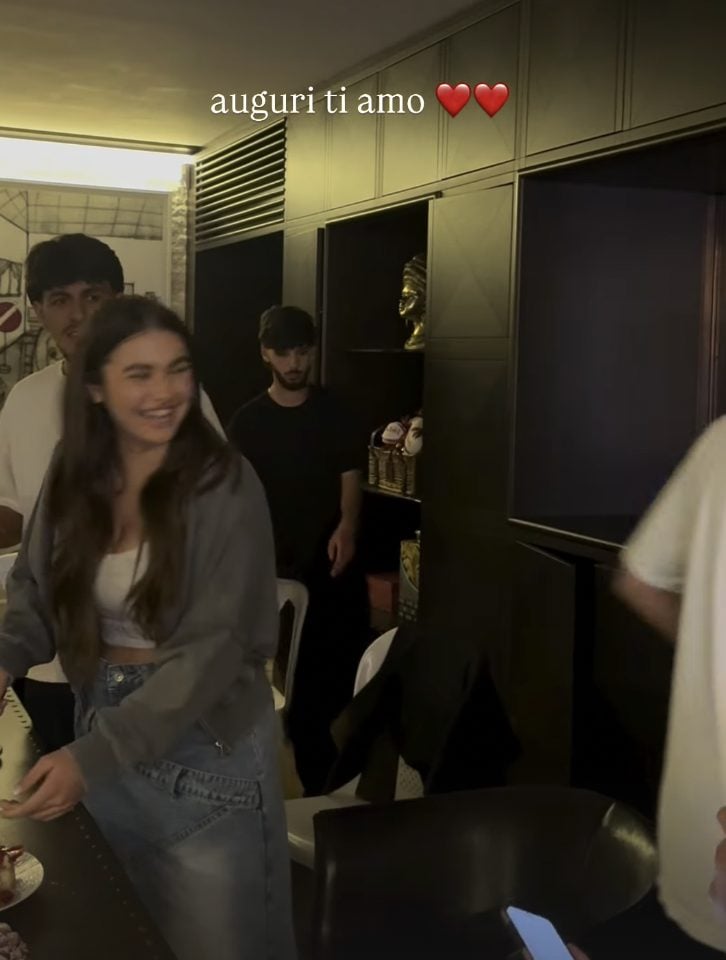 Il look casual di Chanel Totti